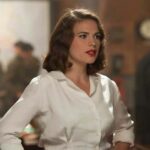 Hayley Atwell como Peggy Carter