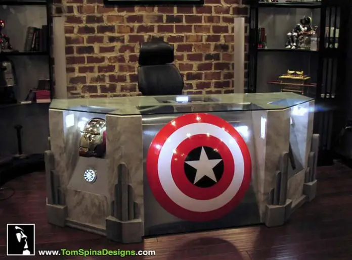 The-Avengers-Movie-Themed-Desk-1_1