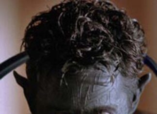 The Pete Holmes Show parodia a los X-Men. Xavier despide a Rondador Nocturno Alan Cumming como Rondador Nocturno