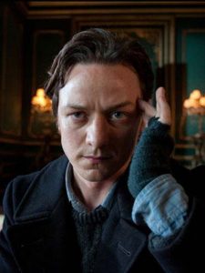 James McAvoy como Charles Xavier