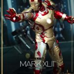 Hot Toys Power Pose Mark XLII