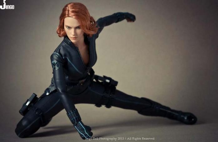 Viuda Negra de Los Vengadores de Hot Toys