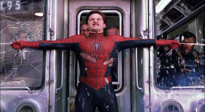 La telaraña de Spiderman sí podría parar un tren en marcha