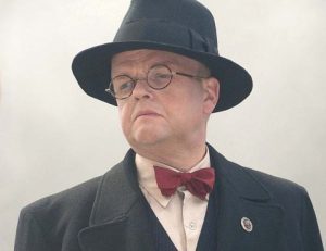 Toby Jones como Arnim Zola