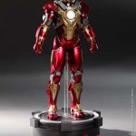 Figura de la Mark XVII de Iron Man 3 de Hot Toys