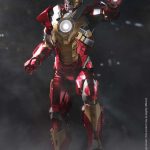 Figura de la Mark XVII de Iron Man 3 de Hot Toys