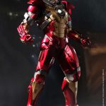 Figura de la Mark XVII de Iron Man 3 de Hot Toys