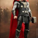 Figura de Thor de Thor: El Mundo Oscuro de Hot Toys