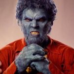 Nicholas Hoult como Bestia