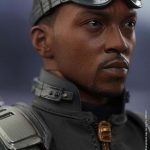Figura Hot Toys del Halcón de Capitán América: El Soldado de Invierno