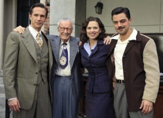 Primeras imágenes del cameo de Stan Lee en Agente Carter 1×04 – The Blitzkrieg Button Stan Lee en Agente Carter 1x04
