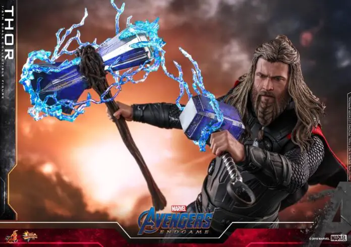 FIgura Hot Toys de Thor en la batalla final de Vengadores: Endgame