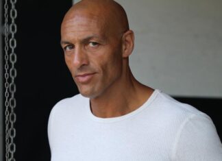Daz Crawford